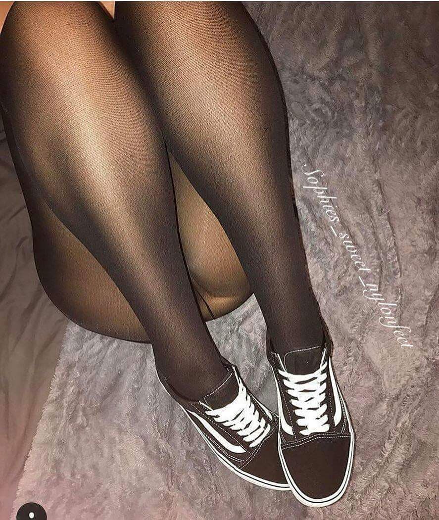 Женские ноги колготки